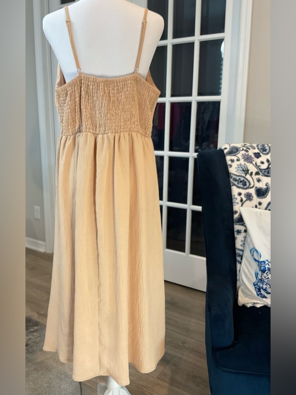 NWT New Fashion Rosette Slip Maxi Dress Smocked Back in Off-White - Size 3X - Picture 4 of 11